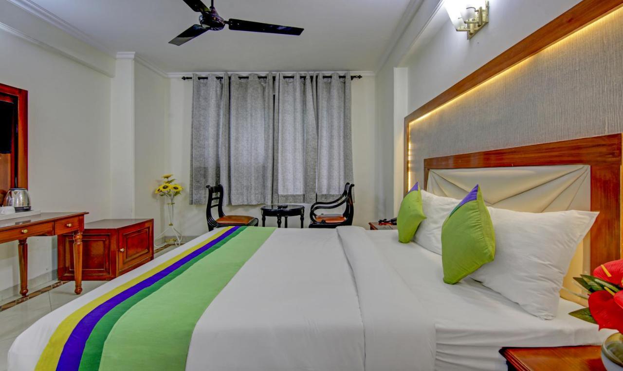 Treebo Corporate Park Otel Yeni Delhi Dış mekan fotoğraf