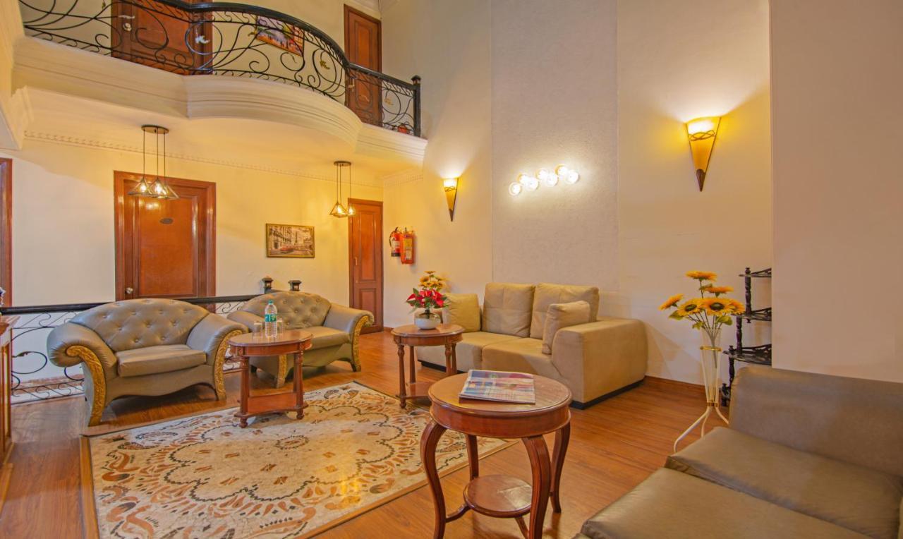 Treebo Corporate Park Otel Yeni Delhi Dış mekan fotoğraf