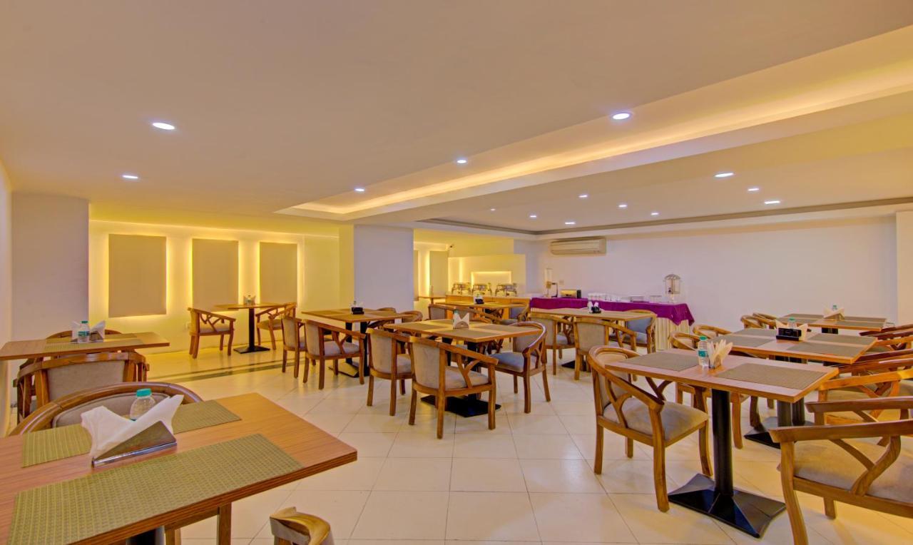 Treebo Corporate Park Otel Yeni Delhi Dış mekan fotoğraf