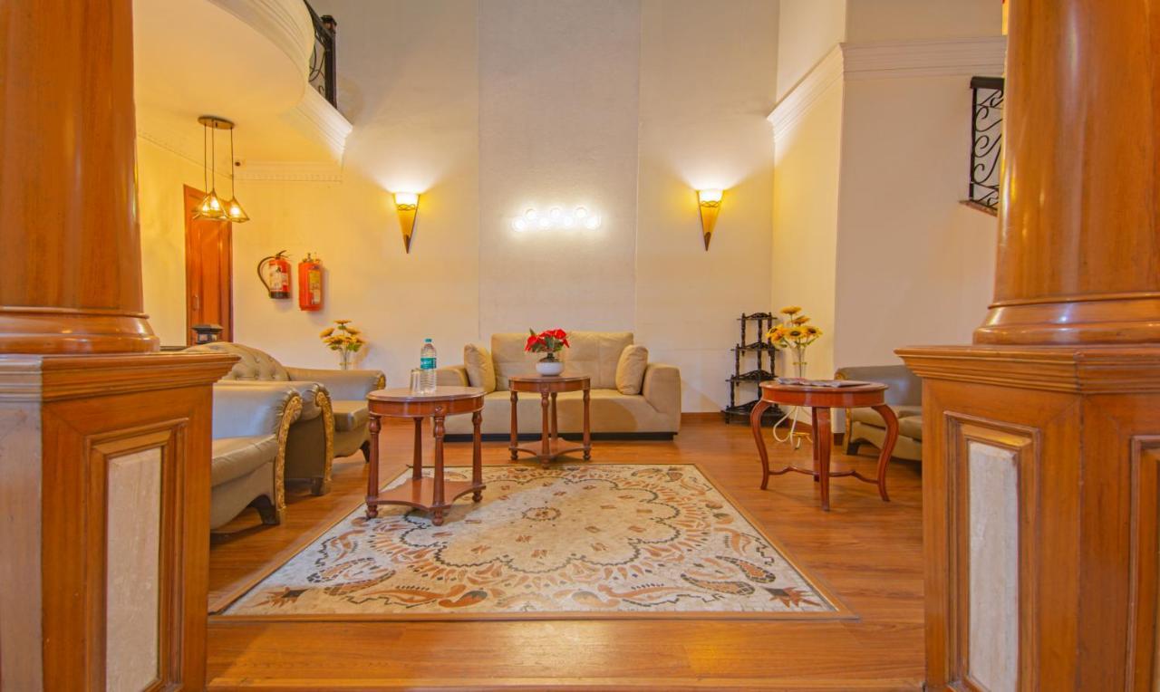 Treebo Corporate Park Otel Yeni Delhi Dış mekan fotoğraf