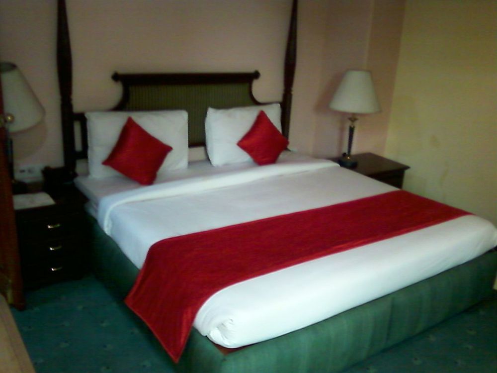 Treebo Corporate Park Otel Yeni Delhi Dış mekan fotoğraf